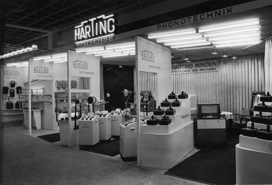 浩亭在1950年的展會展臺