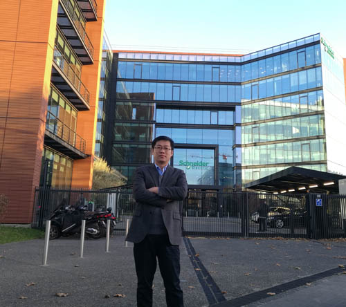 施耐德電氣中國能源事業部合作伙伴業務發展經理諶國松
