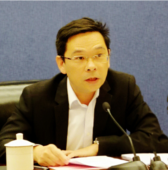 佛山市人民政府副秘書長黃飛飛 