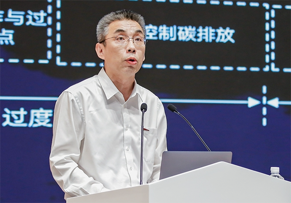 中國一汽工程與生產(chǎn)物流部總經(jīng)理、中國一汽制造技術學會會長畢文權先生分享研究報告